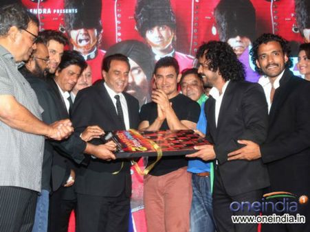 મન મૂકીને નાચ્યાં ધર્મેન્દ્ર