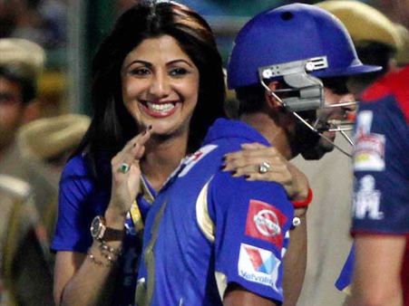 Rajsthan royals defeats to Delhi Daredevils