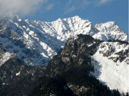 રોમેન્સ કરવા માટેનું પરફેક્ટ રોમેન્ટિક સ્થળ મનાલી 