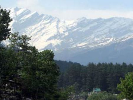 રોમેન્સ કરવા માટેનું પરફેક્ટ રોમેન્ટિક સ્થળ મનાલી 