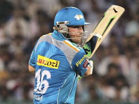 કોલકાતા નાઇટ રાઇડર્સની પૂણે વોરિયર્સ પર સરળ જીત 