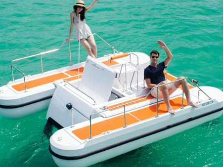 ભિંજાવ્યા વગર પાણીમાં મુક્ત મને વિહરાવશે આ બોટ ભિંજાવ્યા વગર પાણીમાં મુક્ત મને વિહરાવશે આ બોટ