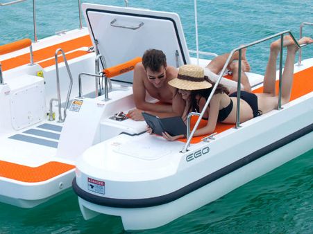 ભિંજાવ્યા વગર પાણીમાં મુક્ત મને વિહરાવશે આ બોટ ભિંજાવ્યા વગર પાણીમાં મુક્ત મને વિહરાવશે આ બોટ