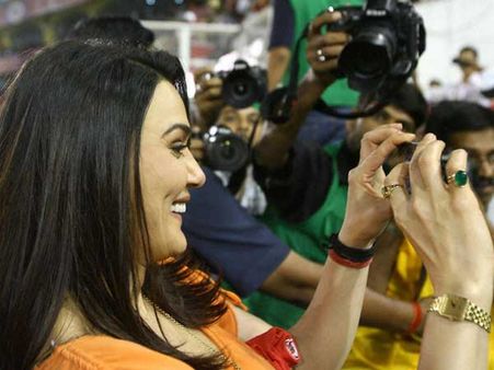 Sunrises Hyderabad defeated to Kings Eleven Punjab