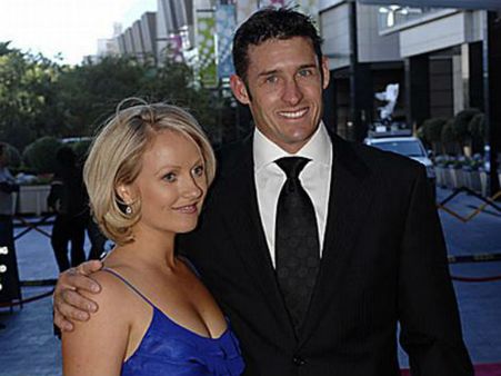 આઇપીએલના ખેલાડીઓની હોટ વાઇફ અને ગર્લફ્રેન્ડ્સ