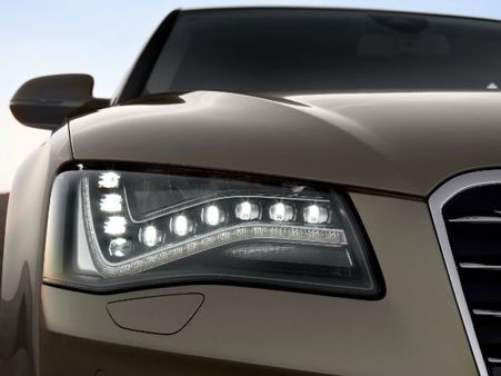 દેશની નંબર વન લક્ઝરી કાર નિર્માતા અંગે રોચક વાતો