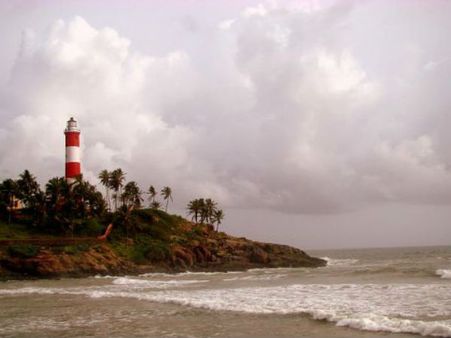 કેરળનું કોવલમ, અહી આવી કરો નેચરની ગોદમાં મોજમસ્તી