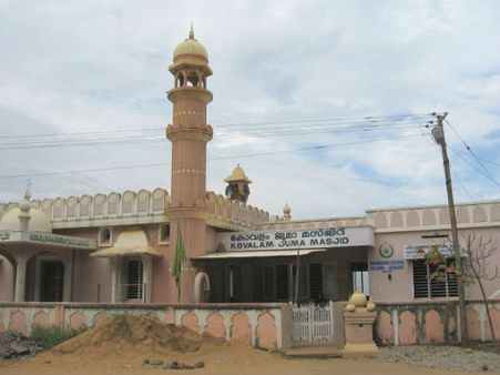 કેરળનું કોવલમ, અહી આવી કરો નેચરની ગોદમાં મોજમસ્તી