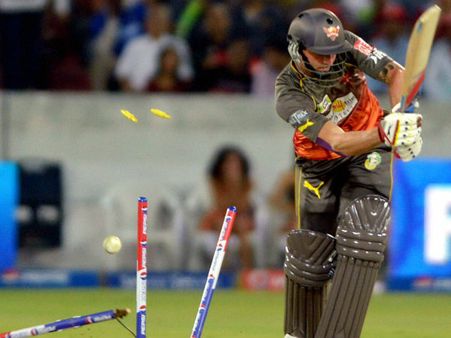 રોયલ્સ પર શાહી જીત સાથે નોકઆઉટની નજીક સનરાઇઝર્સ