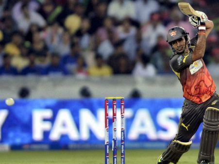 રોયલ્સ પર શાહી જીત સાથે નોકઆઉટની નજીક સનરાઇઝર્સ