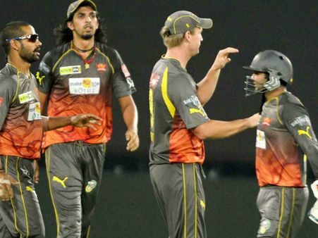 રોયલ્સ પર શાહી જીત સાથે નોકઆઉટની નજીક સનરાઇઝર્સ