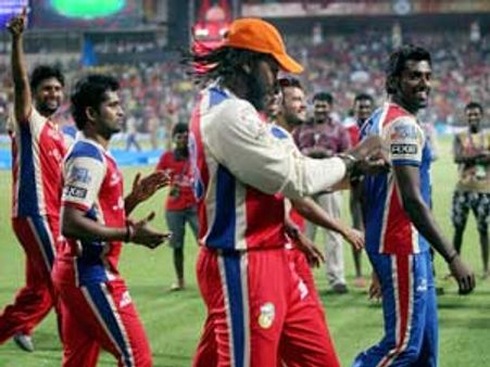 IPL-6 : રોયલ ચેલેન્જર્સ IPL પ્લેઓફની રેસમાં યથાવત