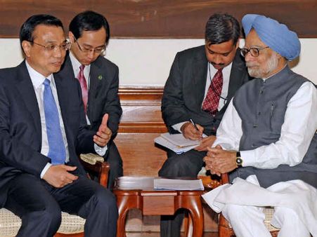 વિરોધની વચ્ચે ચીની પ્રધાનમંત્રીનો ભારત પ્રવાસ