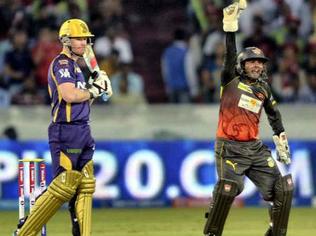 કોલકાતાને હરાવીને હૈદરાબાદનો પ્લેઓફમાં પ્રવેશ