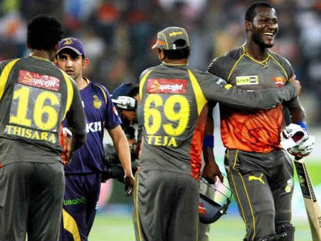 કોલકાતાને હરાવીને હૈદરાબાદનો પ્લેઓફમાં પ્રવેશ