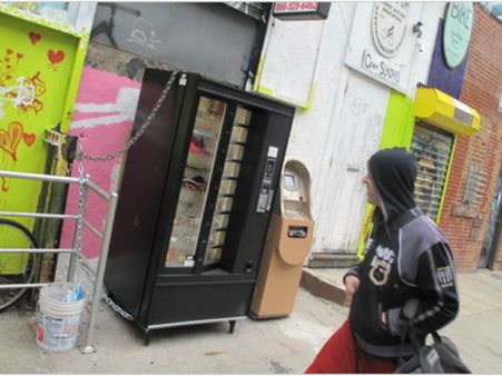 એટીએમની જેમ કામ કરતી 10 અનોખી વેન્ડિંગ મશીન એટીએમની જેમ કામ કરતી 10 અનોખી વેન્ડિંગ મશીન