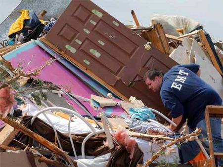 ટોર્નેડો તોફાનનો કહેર, જૂઓ તબાહીનો મંજર