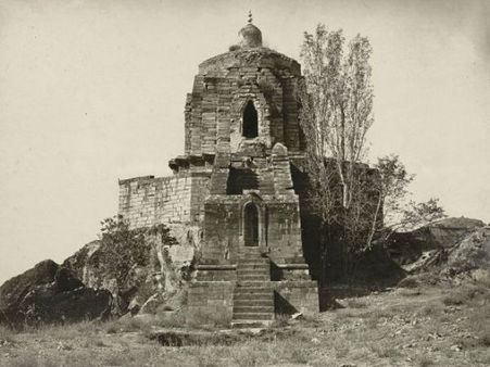 શ્રીનગરનું ઘરેણું અને કાશ્મિરનું મુગટ છે આ ઝીલ શ્રીનગરનું ઘરેણું અને કાશ્મિરનું મુગટ છે આ ઝીલ