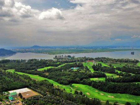 શ્રીનગરનું ઘરેણું અને કાશ્મિરનું મુગટ છે આ ઝીલ શ્રીનગરનું ઘરેણું અને કાશ્મિરનું મુગટ છે આ ઝીલ