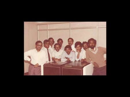 પહેલી ઓફિસ