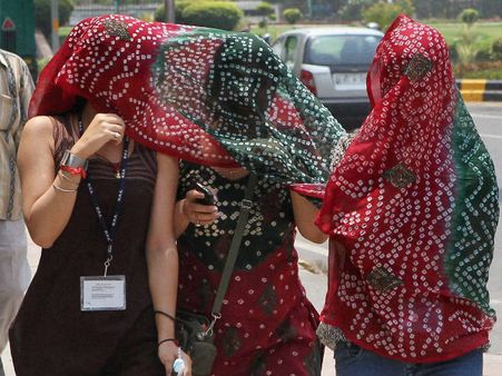 રવિના 'પ્રેમ'માં તપી ભૂમિ, દેશભરે સહી કાળઝાળ ગરમી