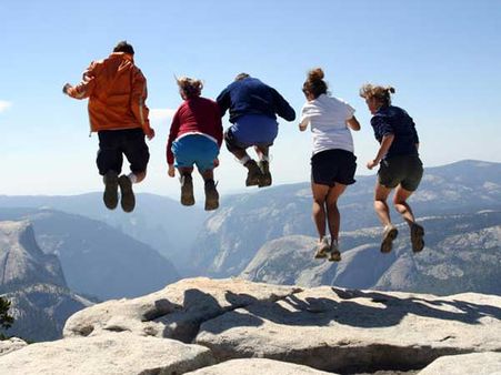 થાંભલાના સહારે ઉભા રહેવું