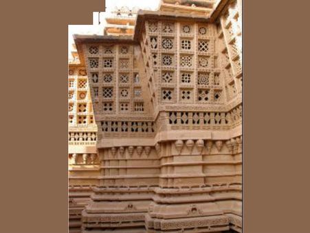 જેસલમેર, ગોલ્ડન સિટી, એક શાનદાર પુનરોદ્ધાર