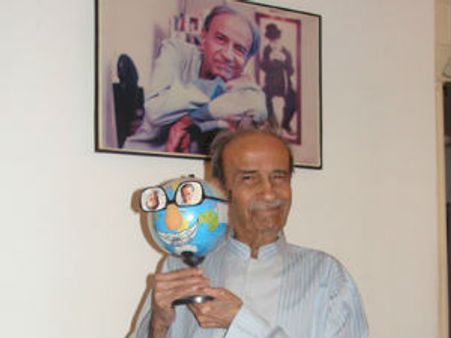 હાસ્યલેખક તારક મહેતા ગુજરાત ગૌરવ પુરસ્કારથી સન્માનિત