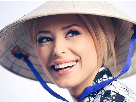 સલમાન રોમાનિયન ટીવી એન્કરને જીવનસાથી બનાવશે? સલમાન રોમાનિયન ટીવી એન્કરને જીવનસાથી બનાવશે?