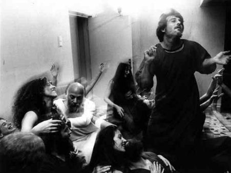 ઓશોની કાળી બાજુ : વિનોદ ખન્નાને સુપરસ્ટાર બનતા અટકાવ્યા હતા!!!