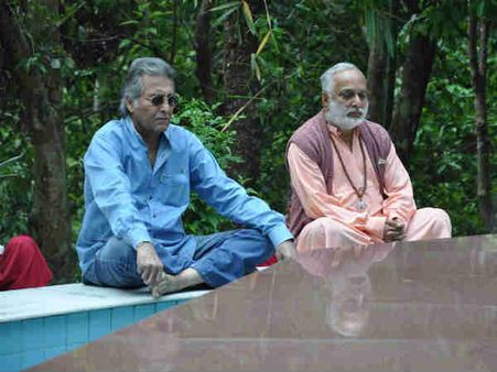 ઓશોની કાળી બાજુ : વિનોદ ખન્નાને સુપરસ્ટાર બનતા અટકાવ્યા હતા!!!