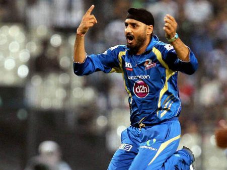 રાજસ્થાન રોયલ્સને માત આપતું મુંબઇ ઇન્ડિયંસ