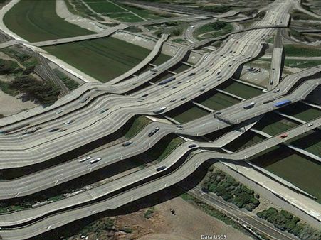 ગુગલ અર્થથી લેવામાં આવેલી ધરતીની કેટલીક તસવીરો