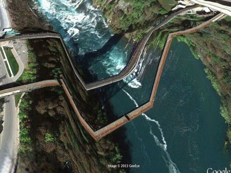 ગુગલ અર્થથી લેવામાં આવેલી ધરતીની કેટલીક તસવીરો