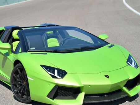 હોટેસ્ટ લક્ઝરી કાર્સ, જેને ચલાવવાનું હોય છે દરેકનું સ્વપ્ન