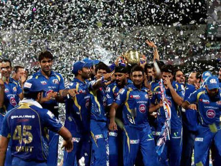 મુંબઇ ઇન્ડિયંસની જીતનો જશ્ન