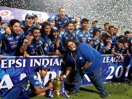 મુંબઇ ઇન્ડિયંસની જીતનો જશ્ન