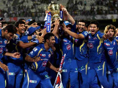 મુંબઇ ઇન્ડિયંસની જીતનો જશ્ન