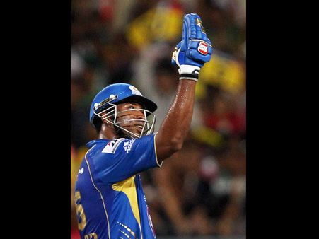 મુંબઇ ઇન્ડિયંસની જીતનો જશ્ન