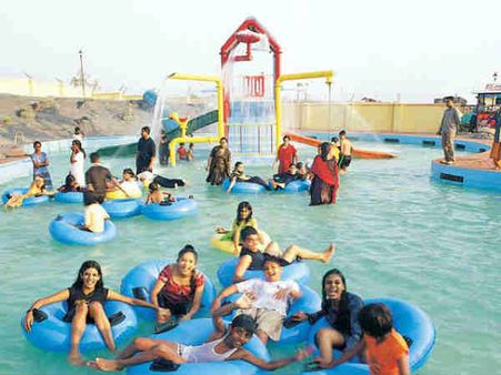 વેકેશનના આનંદ માટે ભારતના બેસ્ટ થીમ પાર્ક વેકેશનના આનંદ માટે ભારતના બેસ્ટ થીમ પાર્ક