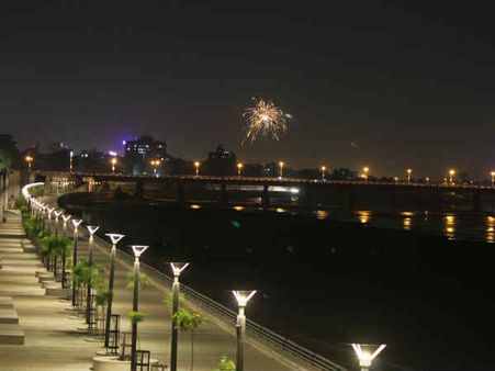 સાબરમતી રિવરફ્ર્ન્ટ ખાતે બનનાપું અમદાવાદ વ્હીલ 150 મીટર ઊંચું હશે