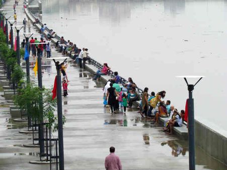 સાબરમતી રિવરફ્ર્ન્ટ ખાતે બનનાપું અમદાવાદ વ્હીલ 150 મીટર ઊંચું હશે