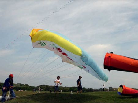 જાપાન કાઇટ ફેક્સિટવલ : વિશ્વના બધા જ ધ્વજ એક પંતંગમાં!!!