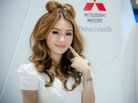 હોટ બેન્સની હાજરી, બેન્કોક મોટર શો બન્યો વધુ હોટ