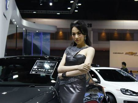 હોટ બેન્સની હાજરી, બેન્કોક મોટર શો બન્યો વધુ હોટ