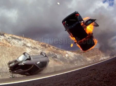 ફાસ્ટ એન્ડ ફ્યૂરિયસમાં 300 કાર્સ થઇ બરબાદ ફાસ્ટ એન્ડ ફ્યૂરિયસમાં 300 કાર્સ થઇ બરબાદ