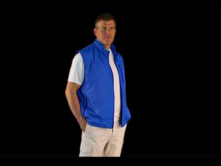 એક અનોખું જેકેટ જેમાં તમે રાખી શકશો 22 ગેજેટ એક અનોખું જેકેટ જેમાં તમે રાખી શકશો 22 ગેજેટ