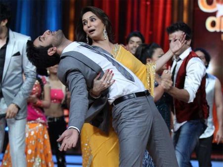 માધુરીએ કહ્યું - જરૂર