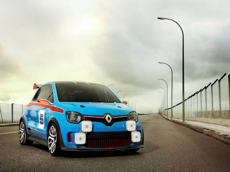 રફ્તારની રાણી બનવા આવી રહી છે રેનોની ટ્વીન રન