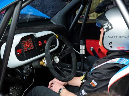 રફ્તારની રાણી બનવા આવી રહી છે રેનોની ટ્વીન રન